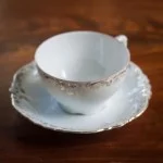 Tekopp med guldkant