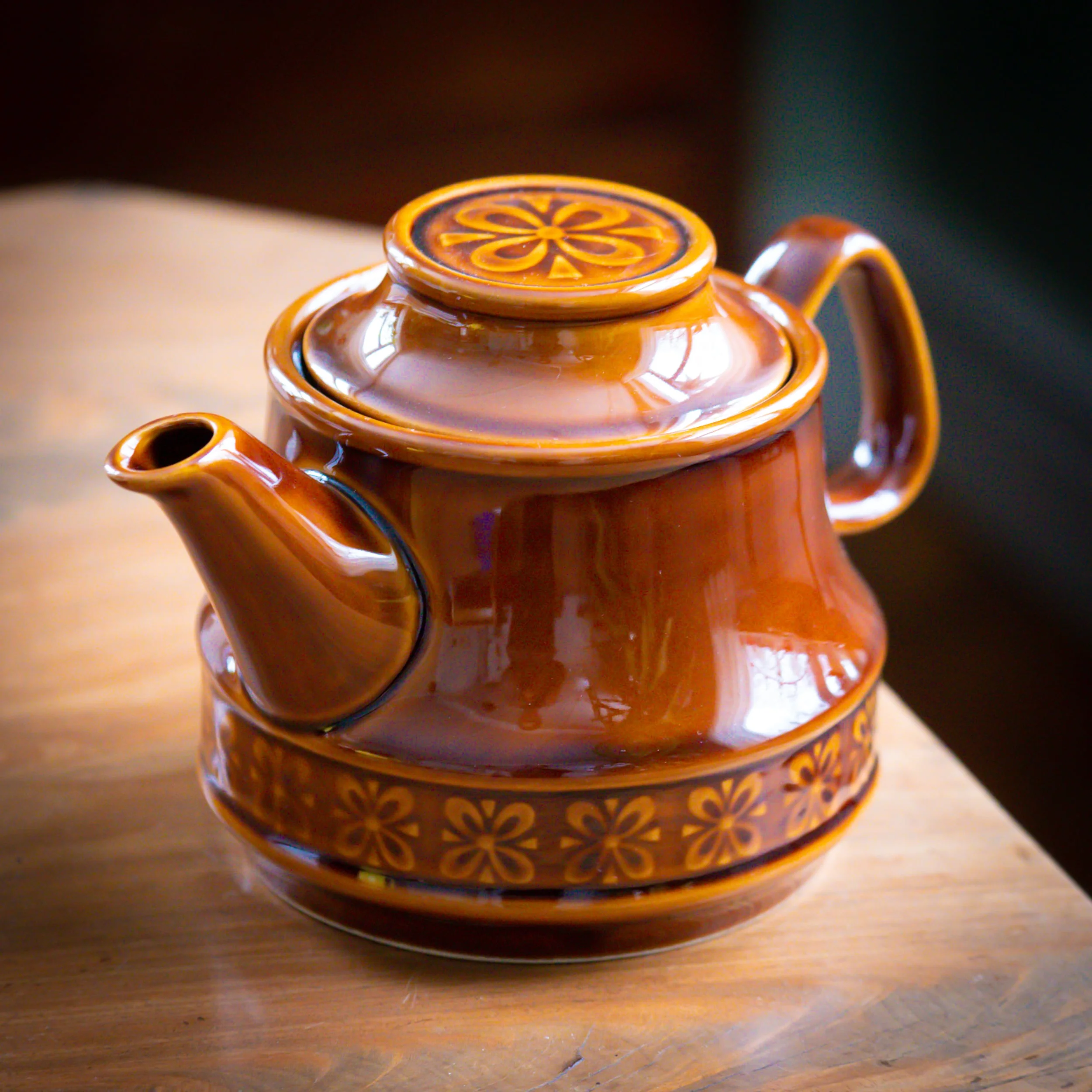 Tekanna, brun pruszkow