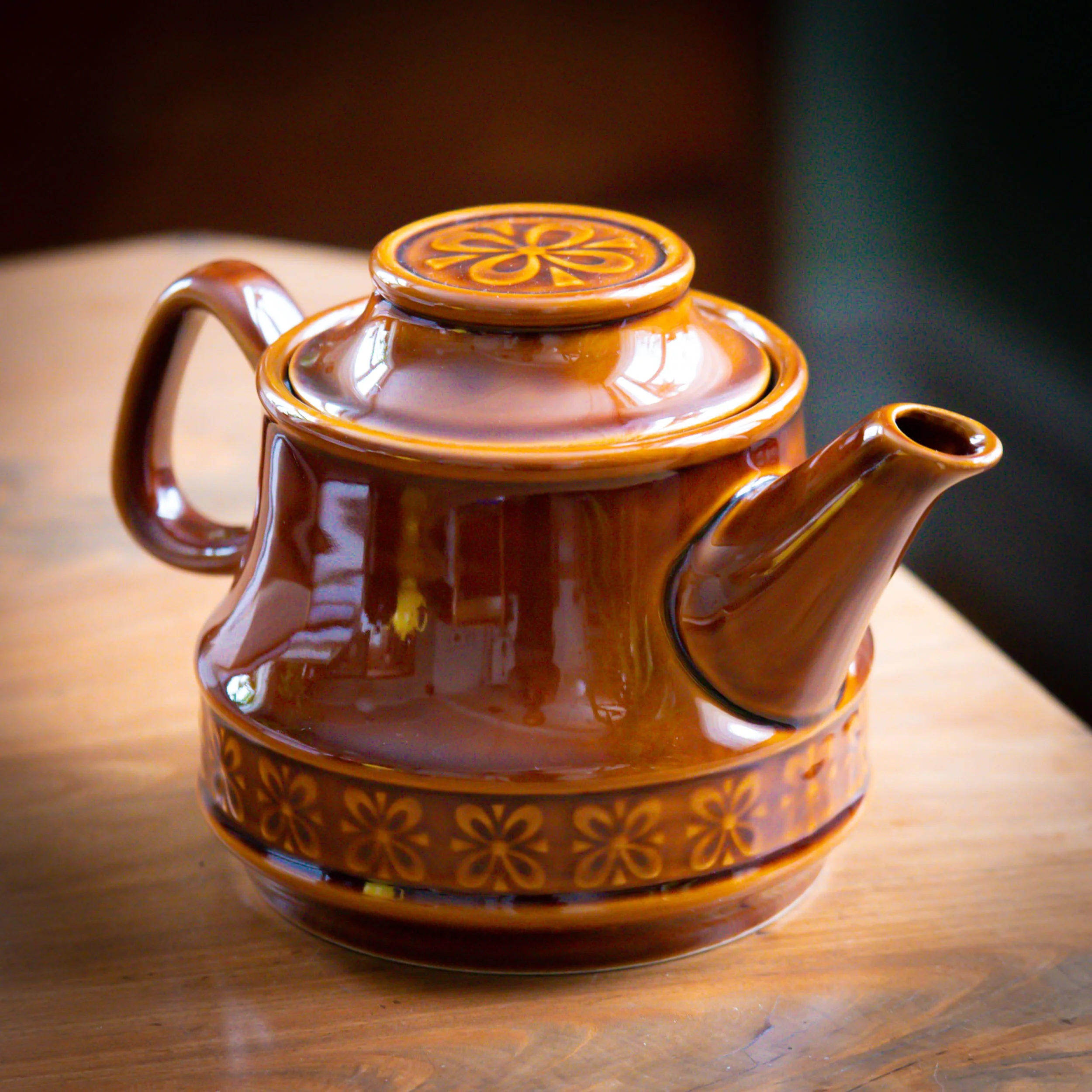 Tekanna, brun pruszkow