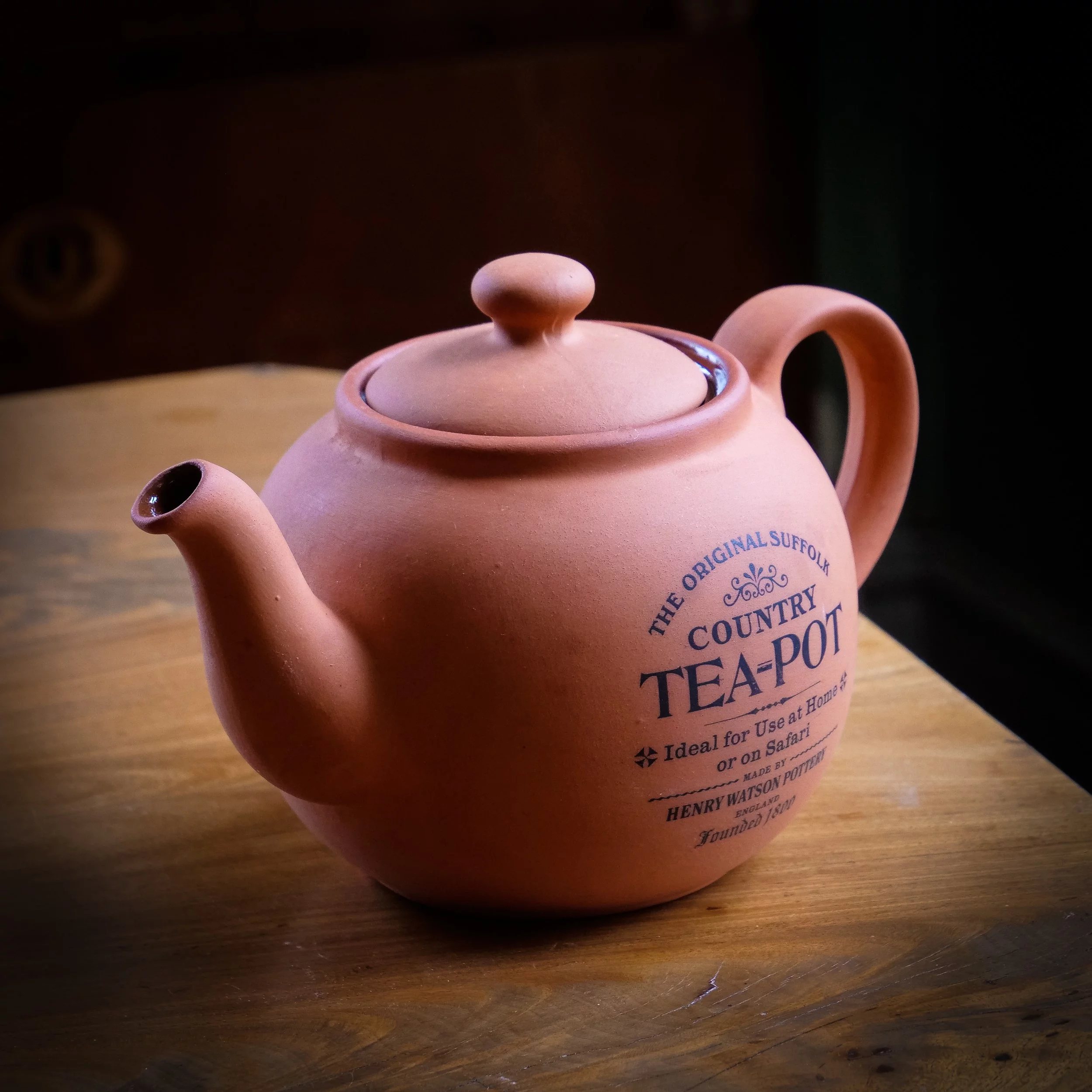 Tekanna, the original suffolk country teapot