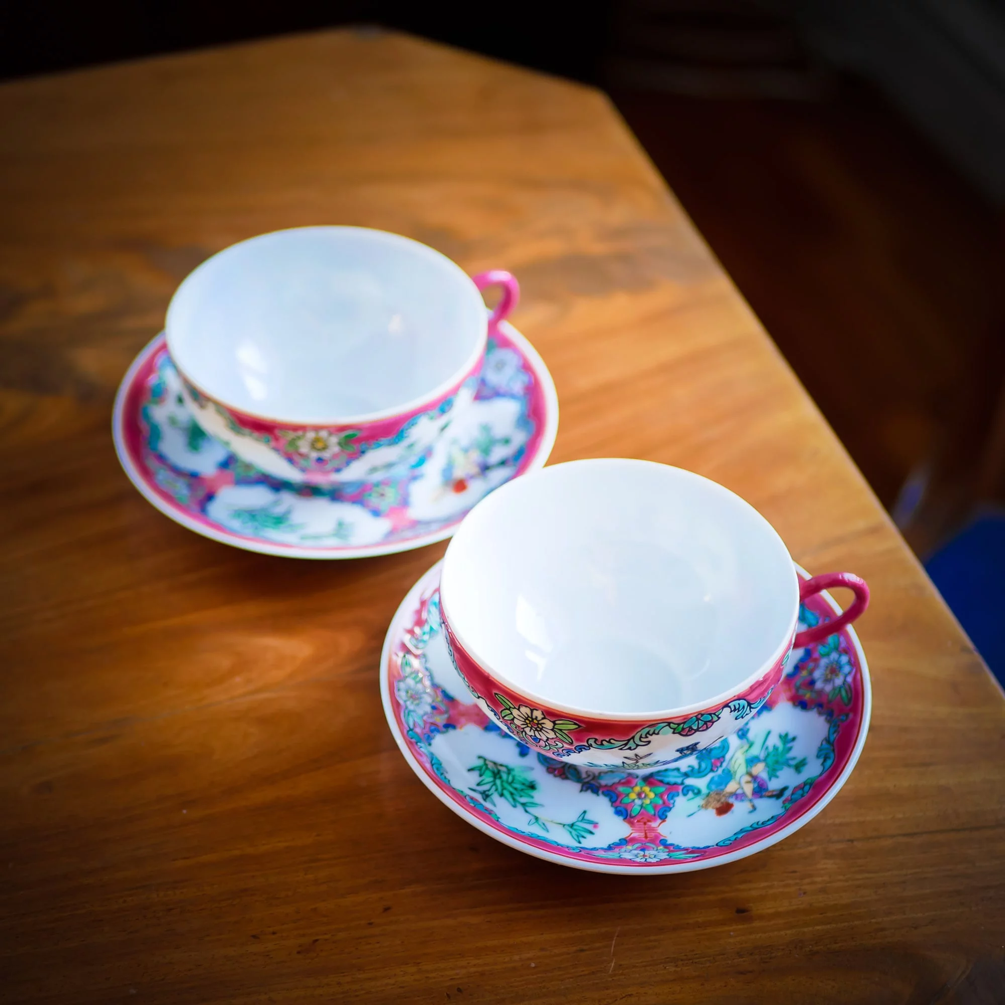 Tekoppar, två kinesiska